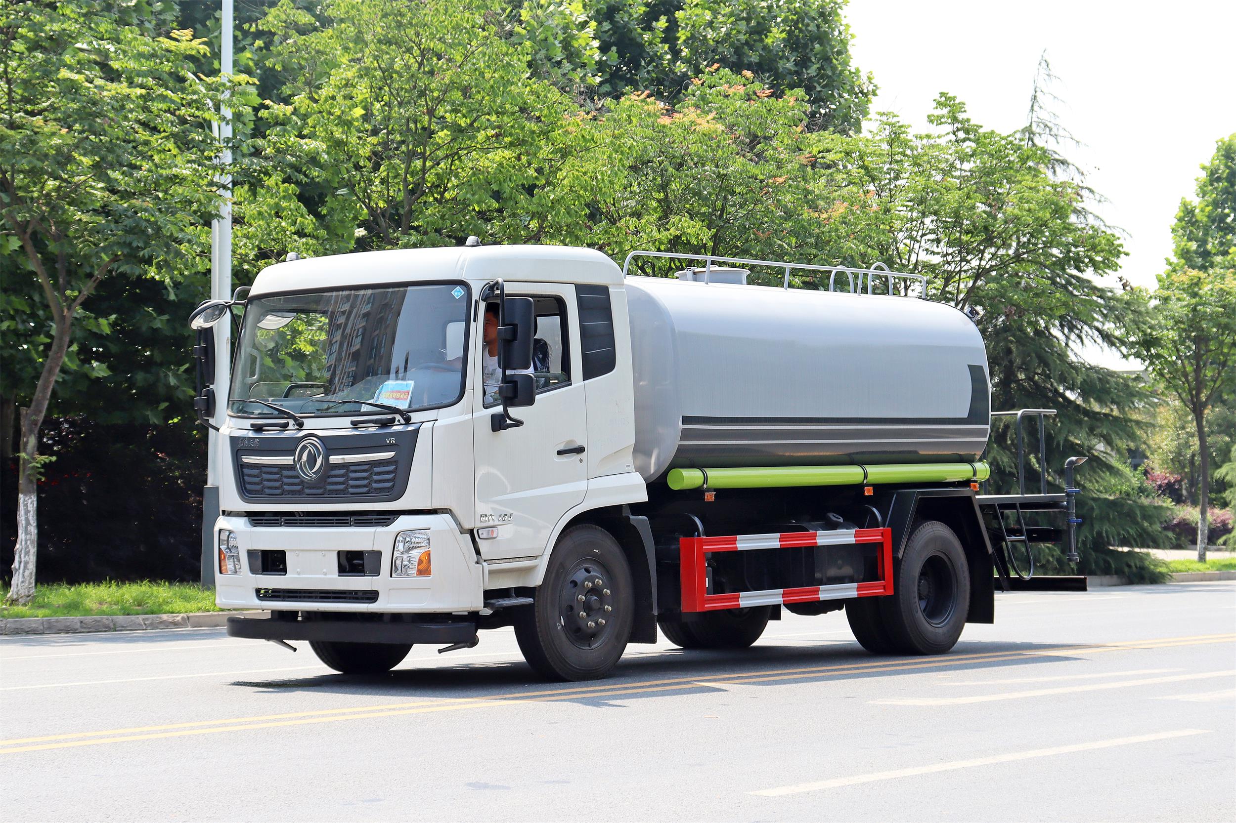 國六13立方東風天錦 灑水車