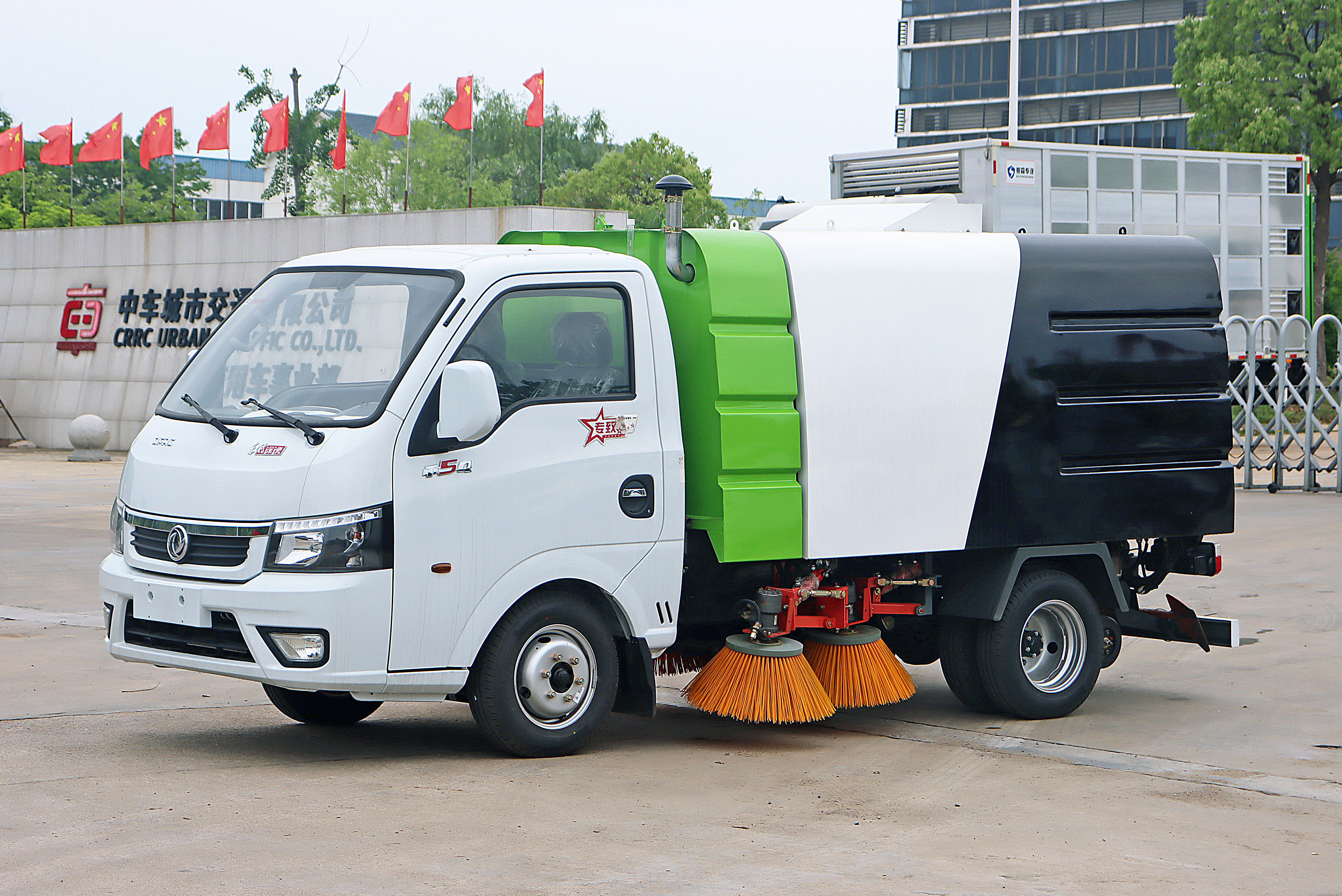 東風(fēng)途逸掃路車國(guó)六藍(lán)牌汽油機(jī)